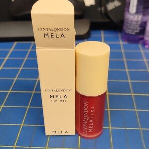 CintaLondon 6ml Lip Oil - Mela Red New in Box